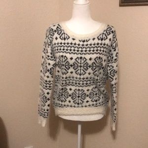 CHRISTMAS SWEATER, Snowflakes ❄️❄️, never worn